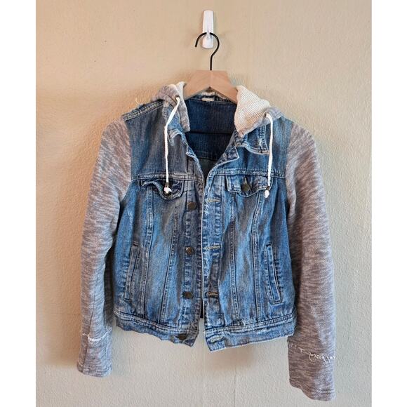 Free People Denim Distressed Hoodie Jacket SZ Medium - Picture 1 of 6
